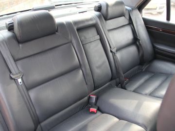 Peugeot 605